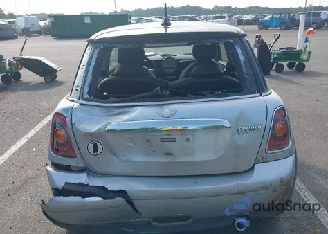 2009 Mini Cooper from USA, damaged, VIN WMWMF33519TU71995